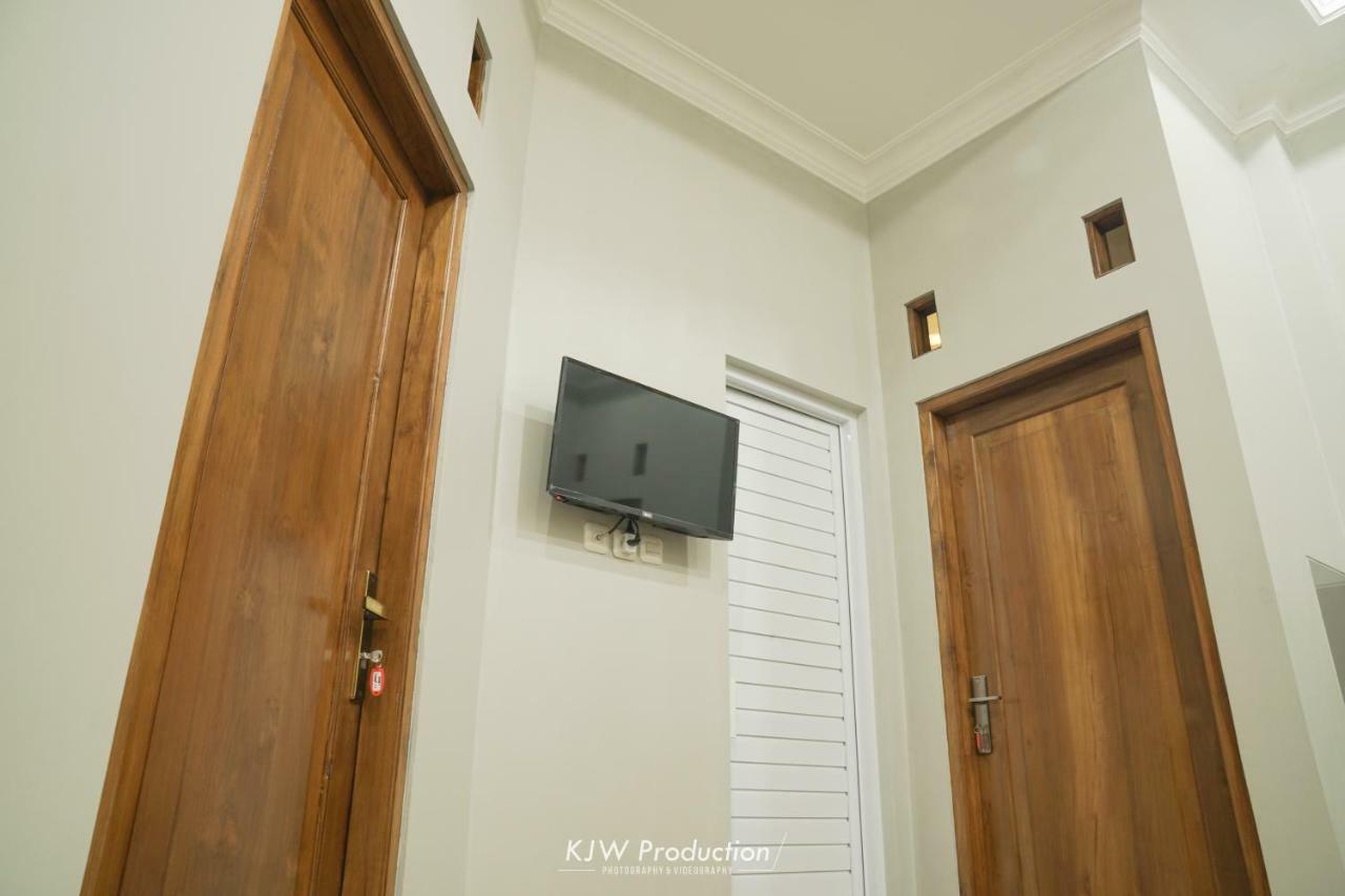 M Stay Guest House Jogja Yogyakarta Exterior photo