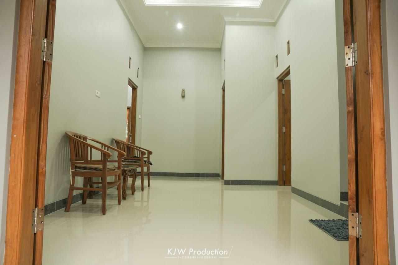 M Stay Guest House Jogja Yogyakarta Exterior photo