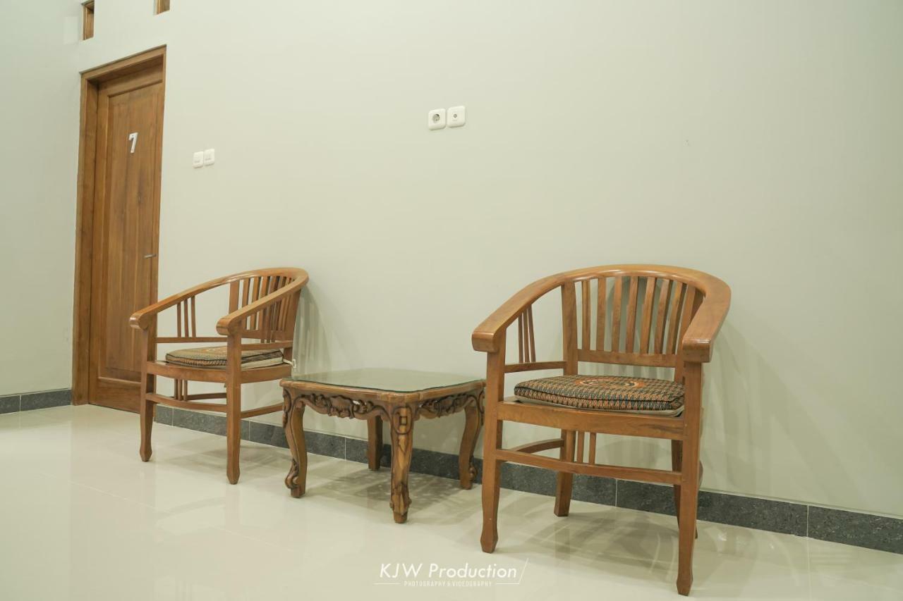 M Stay Guest House Jogja Yogyakarta Exterior photo